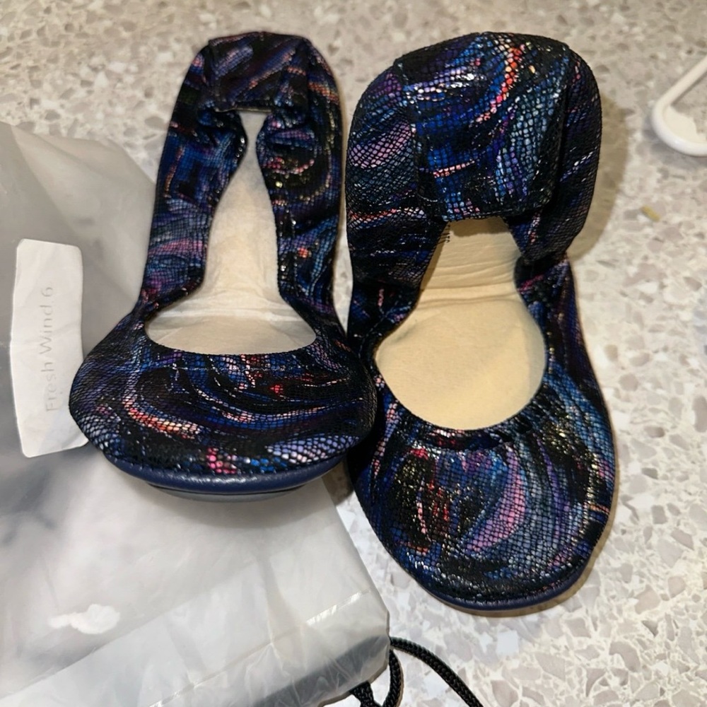 The Storehouse Flats SIZE6